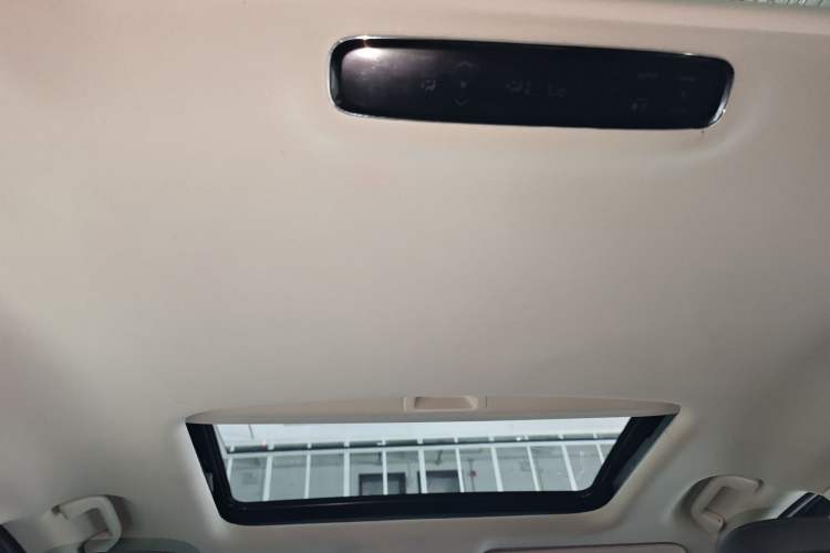 Used Honda Elysion 2022 2.0L eHEV Luxury First Edition