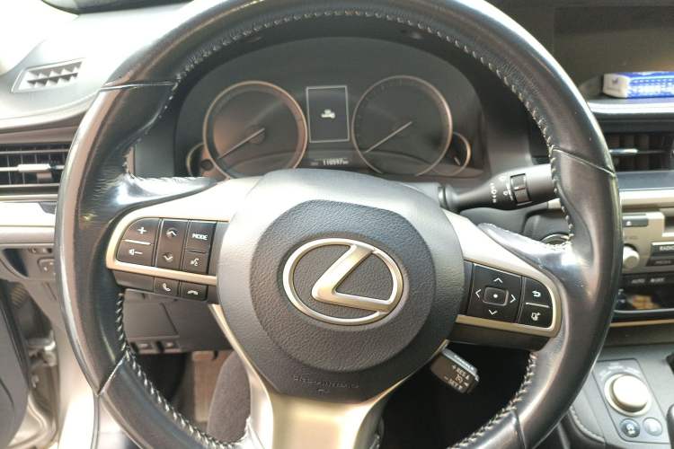 Used Lexus ES 2015 200 Elite Edition Steering Wheel