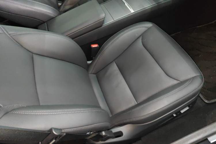 Used Tesla Model 3 2023 Long-Range All-Wheel-Drive Version
