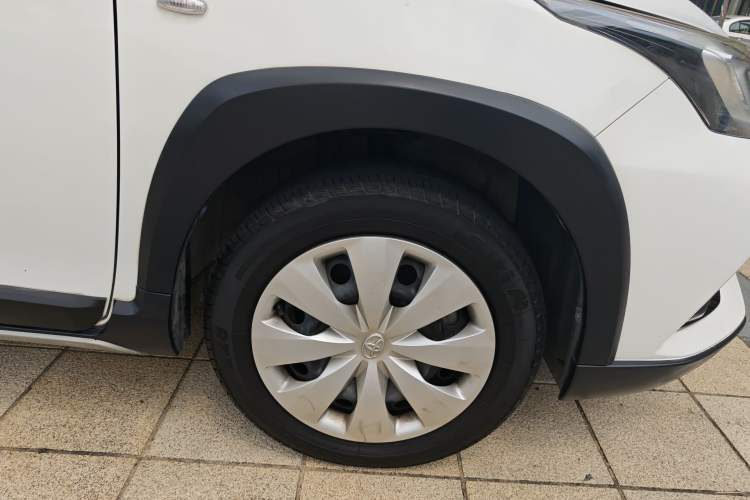 Used Toyota YARiS L Zhi Xuan 2021 X-Trail 1.5L CVT Leading Edition
