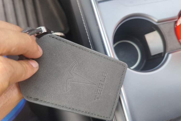 Used Tesla Model Y 2021 Standard Range Rear-Wheel Drive Version