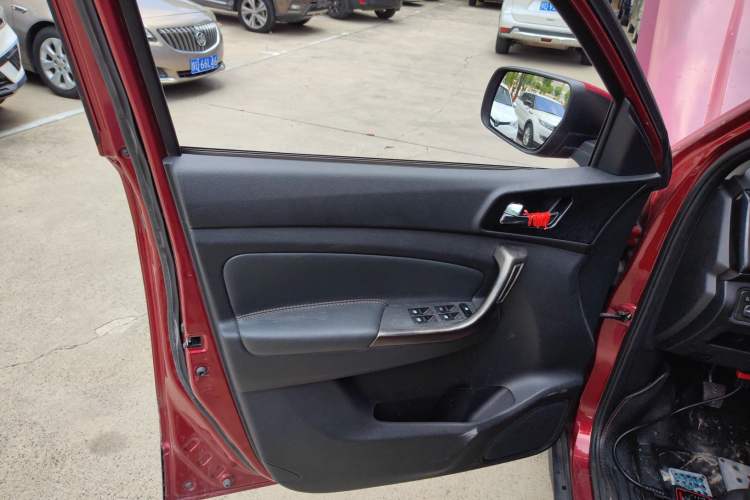 Used Oshan CX70 2016 1.6L Manual Comfort Model