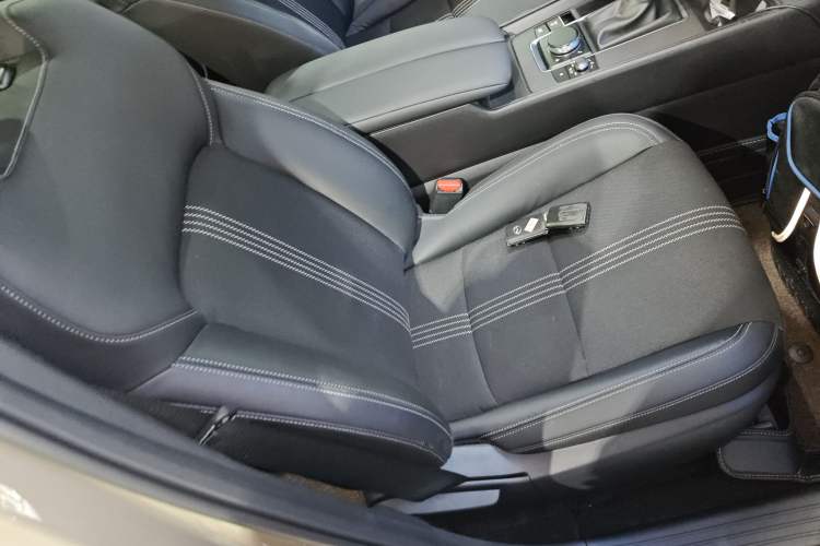 Used Mazda CX-50 2023 2.0L Leading Edition