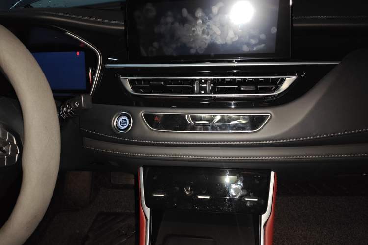 Used Changan CS75 2022 Blue Whale Edition 1.5T DCT Prestige Model