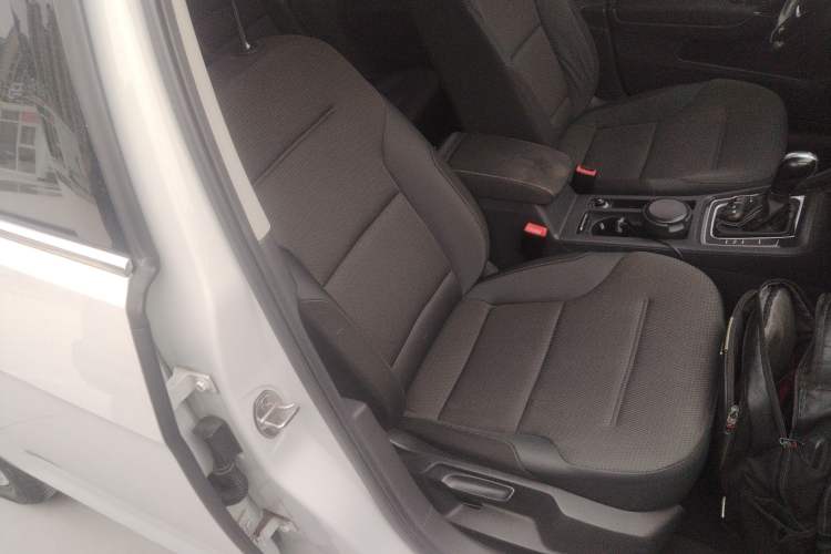 Used Volkswagen Golf 2017 230TSI Automatic Comfort Edition – Celebrating Milestone of One Million Units