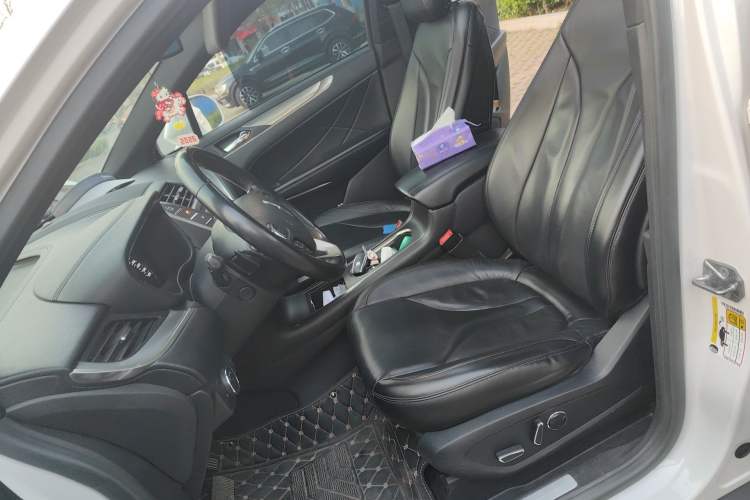 Used Lincoln MKC 2018 2.0T Two-Wheel Drive Deluxe Edition
