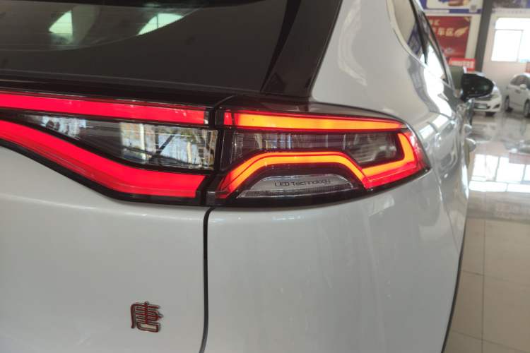 Used BYD Tang 2019 2.0T Automatic SmartConnect Prestige 7-Seater China VI Standard