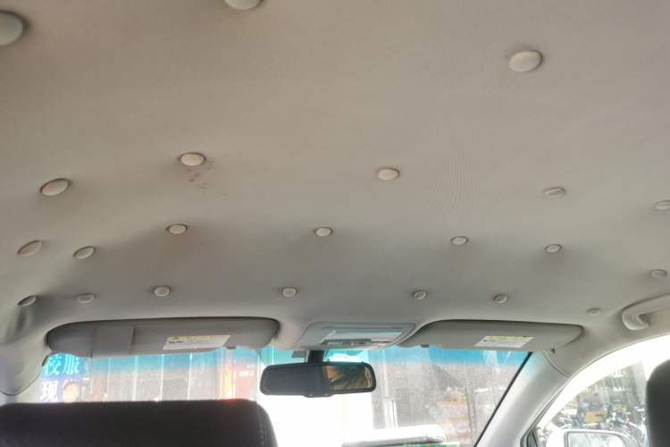 Used BYD S6 2014 2.0L Manual Luxury 5-Seater
