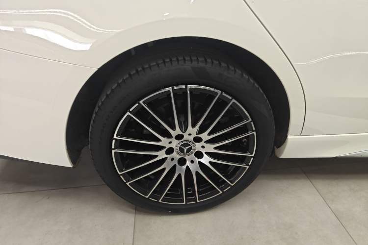 Used Mercedes-Benz C-Class 2023 C 200 L Sport Edition Exterior 5