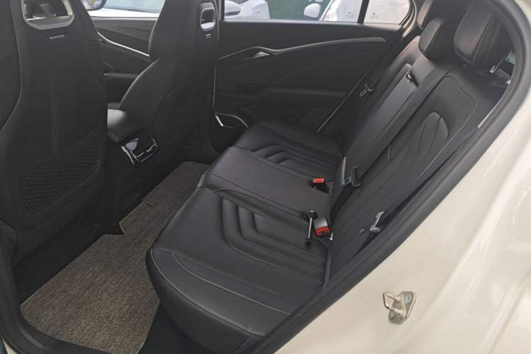 Used NETA U 2021 Revised Pro 400 Industry Custom Edition