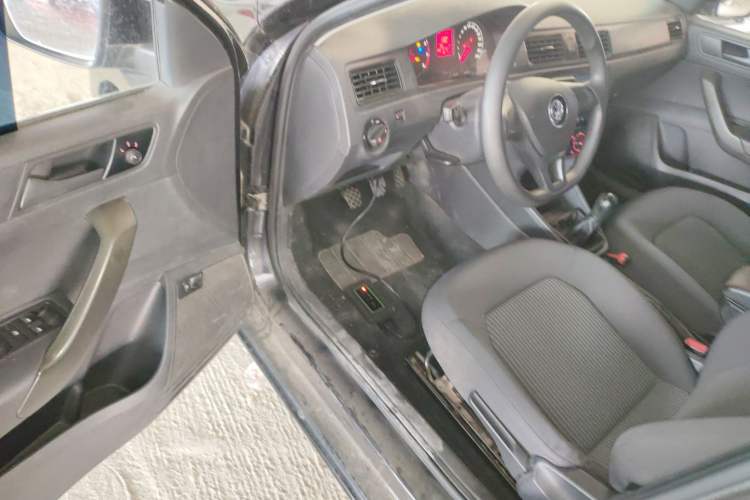 Used Volkswagen Santana 2016 1.4L Manual Fashion Edition