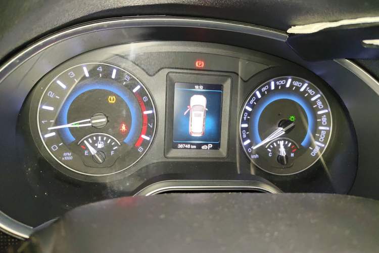 Used Haval H2 2018 Chuanxiang Edition 1.5T Dual-Clutch Two-Wheel Drive ZhiShang Model China V Standard