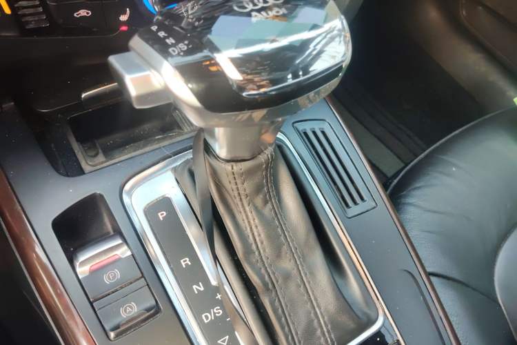 Used Audi A4L 2013 35 TFSI Automatic Comfort Model
