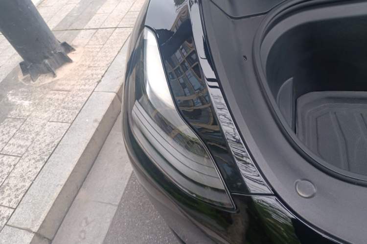 Used Tesla Model Y 2022 Rear-Wheel-Drive Version
