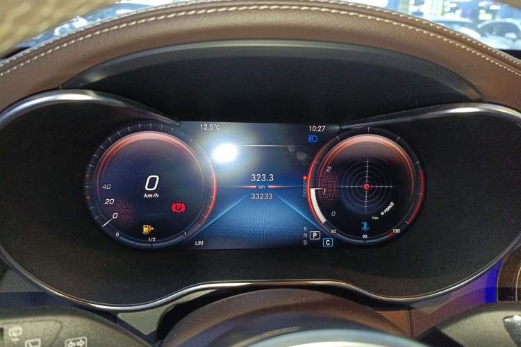 Used Mercedes-Benz GLC 2022 Facelift GLC 260 L 4MATIC Luxury Edition Instrument Cluster