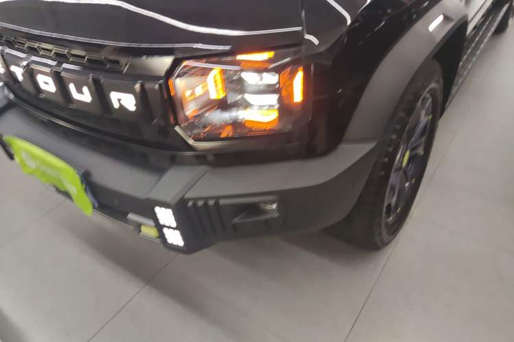 Used JETOUR Traveler 2023 2.0T All-Wheel Drive CrossPRO+
