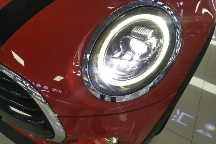 Used MINI MINI 2021 1.5T COOPER Classic Edition Five-Door Version
