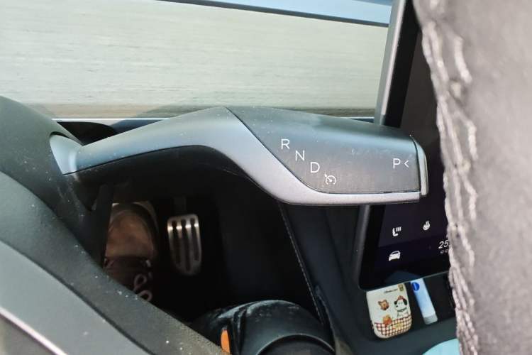 Used Tesla Model Y 2021 Long-Range All-Wheel-Drive Version 3D7