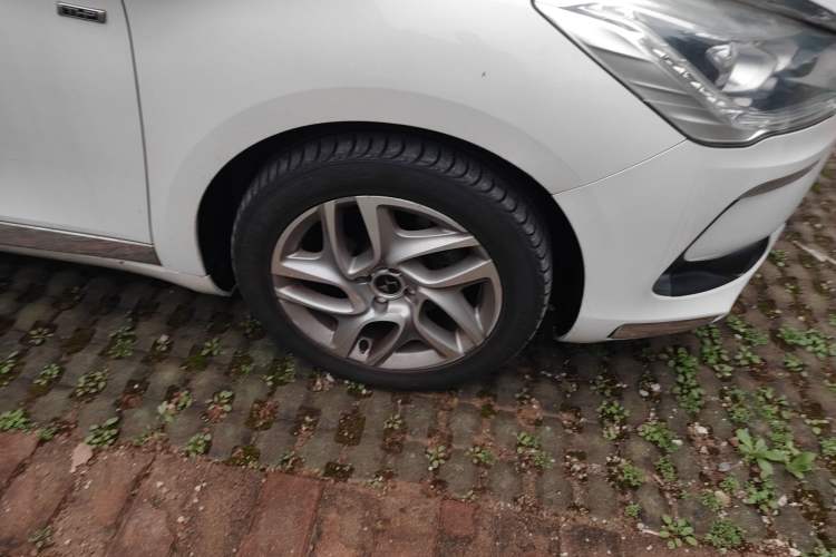 Used DS 5 2014 1.6T Elegant Version THP160
