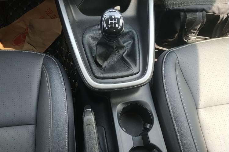 Used Ford Escort 2015 1.5L Manual Fashion Edition