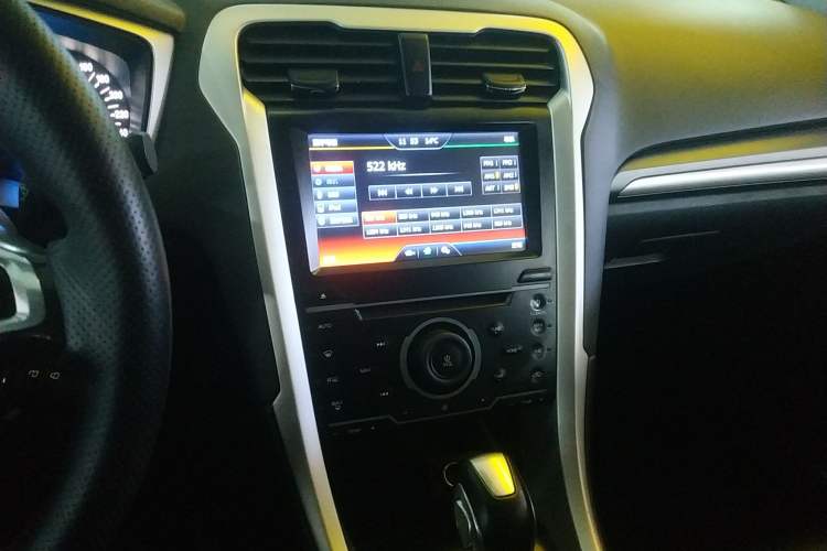Used Ford Mondeo 2013 1.5L GTDi180 Fashion Edition Audio And AC Panel