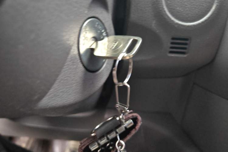 Used Nissan Sunny 2011 1.5XE CVT Comfort Edition Vehicle Key