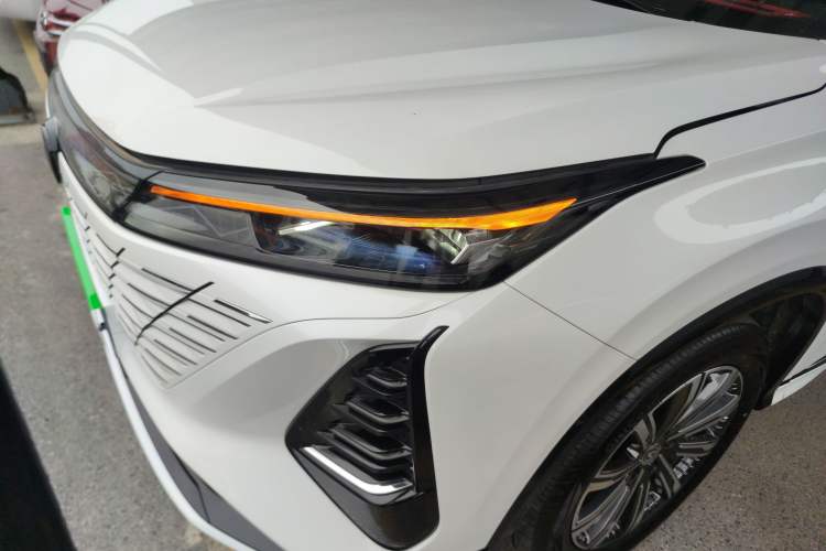 Used CHANGAN CS75 PLUS 2026 Model, Smart Champion Edition 1.5T New Blue Whale Smart Navigation Version