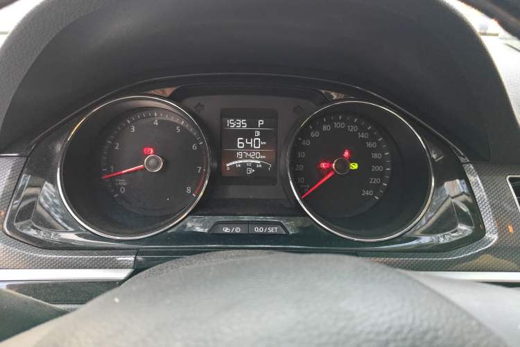 Used Volkswagen C-TREK 2017 230TSI DSG Comfort Version