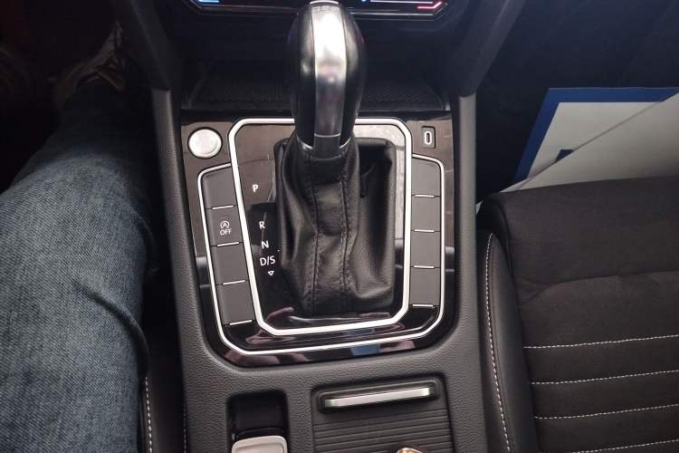 Used Volkswagen Magotan 2020 380TSI DSG Luxury Version Gear Lever