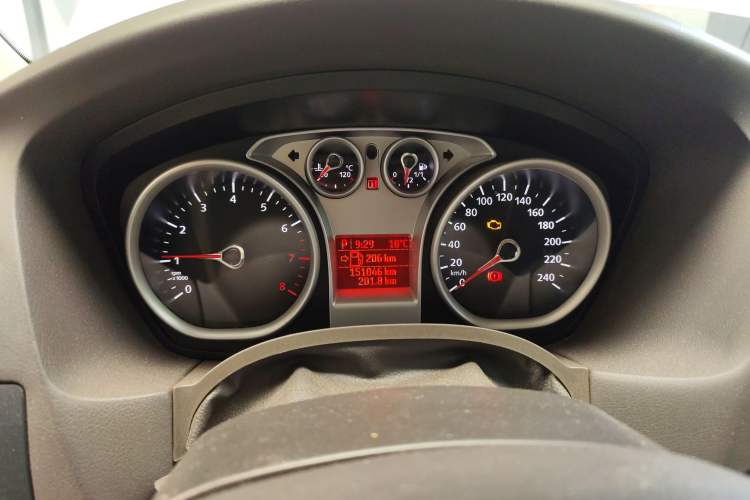 Used Ford Focus 2011 Hatchback 1.8L Automatic Fashion Edition