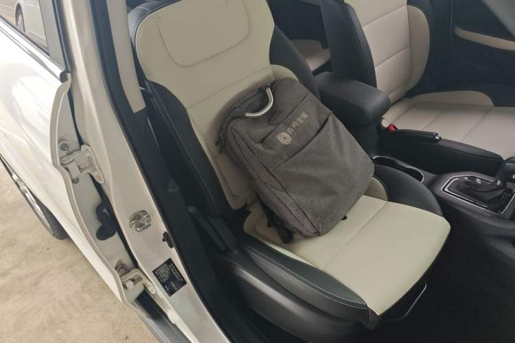 Used CHANGAN CS35 2017 1.6L Automatic Luxury Model
