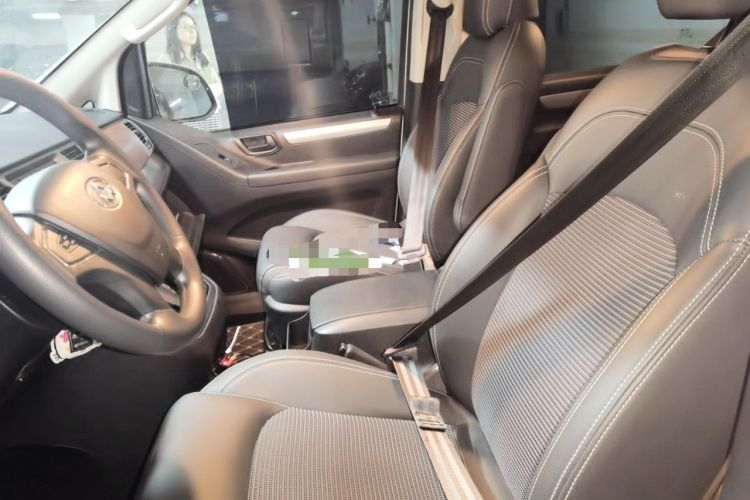 Used SAIC MAXUS G10 2016 2.0T Automatic Elite Edition Left Front Seat