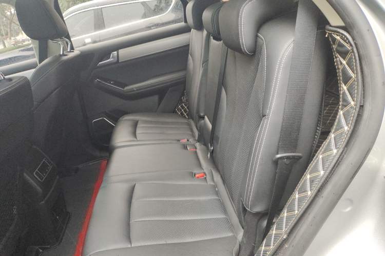 Used BYD Tang 2018 2.0T Automatic SmartConnect Prestige 7-Seater China V Standard