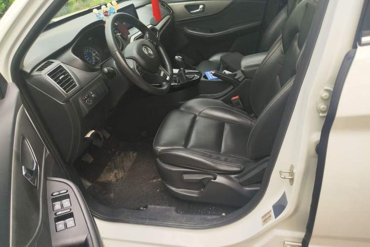 Used Dongfeng Fengon S560 2018 1.8L Manual Urban Model 7 Seats