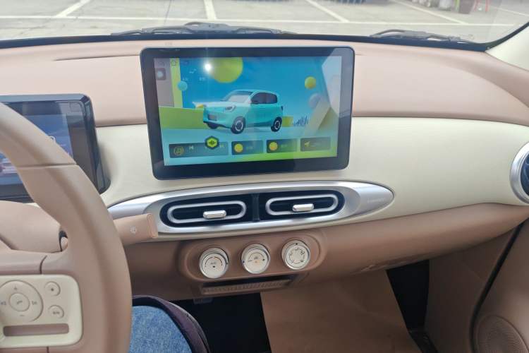 Used Wuling Hongguang MINIEV 2025 Four-Door Version Advanced Edition
