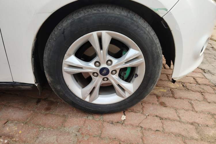 Used Ford Focus 2012 Hatchback 1.6L Automatic Fashion Edition
