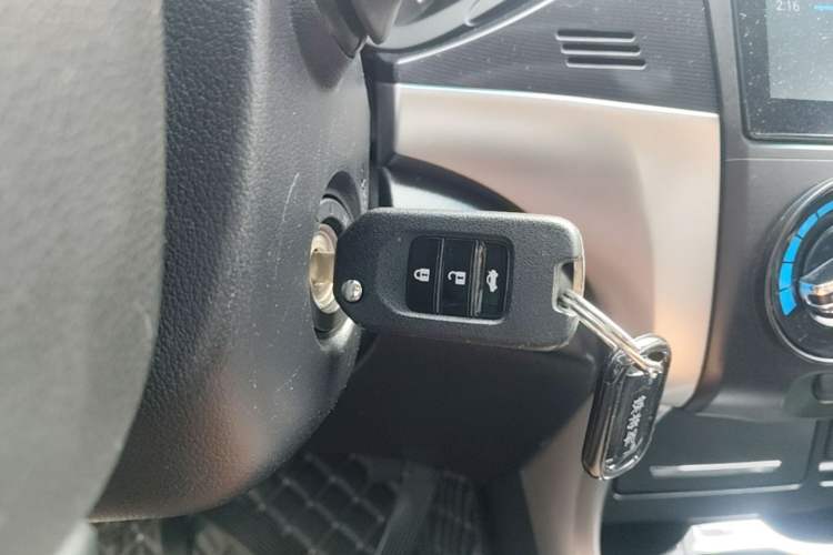 Used Honda Crider 2015 1.8L automatic comfort version
