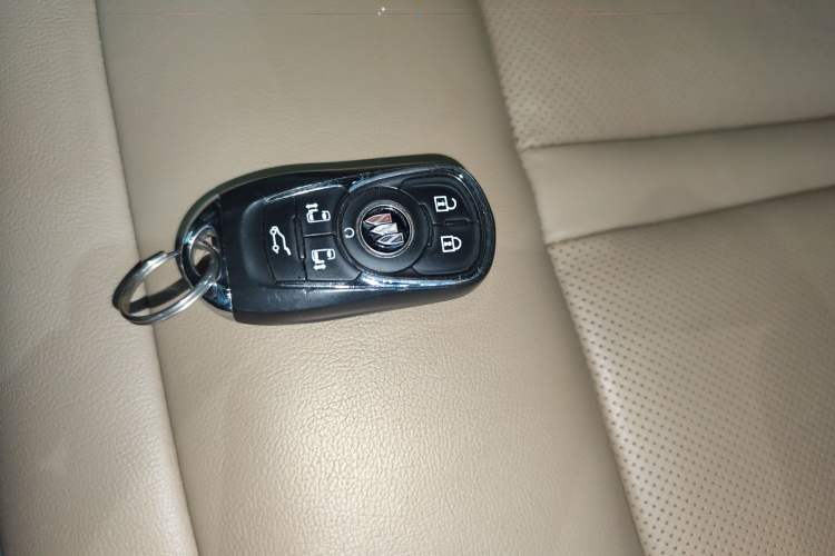 Used Buick GL8 2021 ES Landtrek 653T Luxury Model