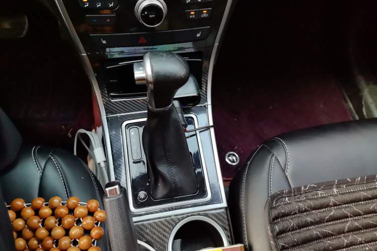 Used Haval H2 2016 Red Label 1.5T Automatic Two-Wheel Drive Elite Model
