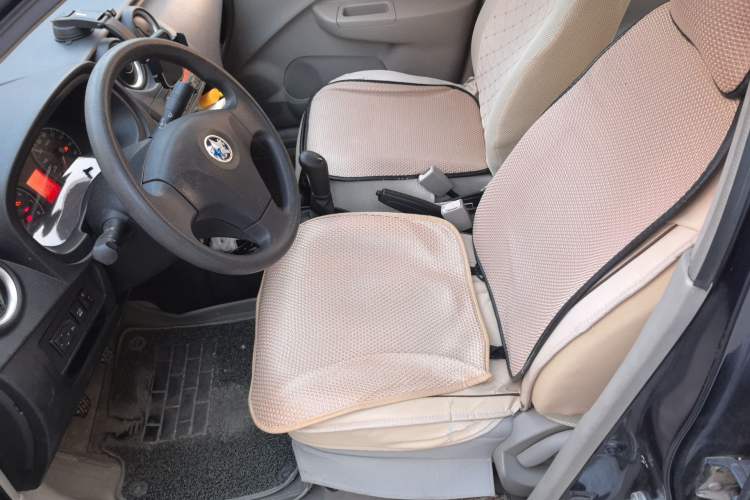 Used Venucia R30 2014 1.2L Manual Enjoyment Edition