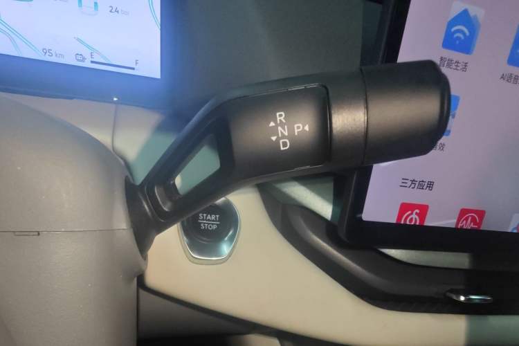 Used Lynk & Co 06 EM-P 2023 EM-P 126 Long-Range Pro