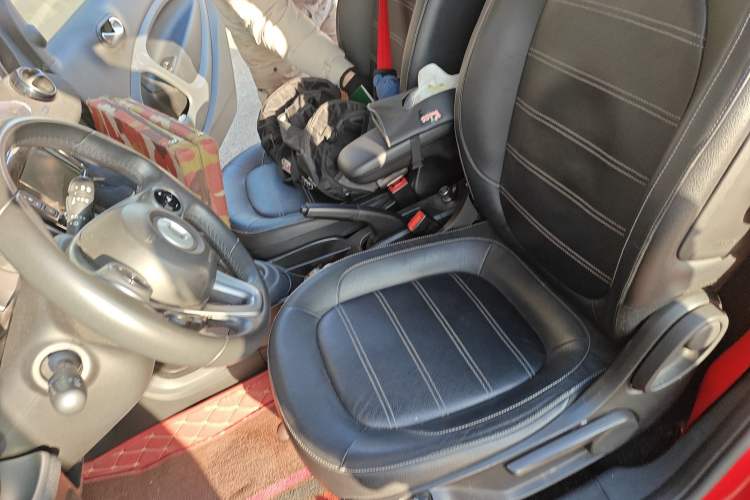 Used smart fortwo 2016 0.9T 66kW Hardtop Pioneer Edition
