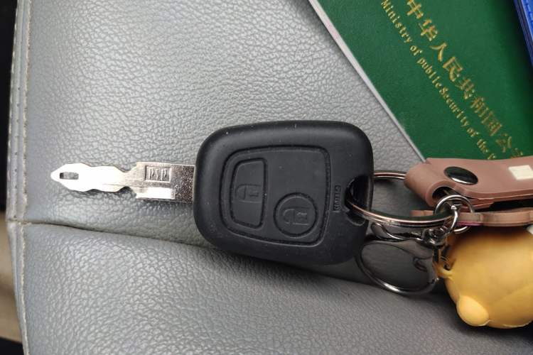 Used Peugeot 207 2011 Sedan 1.4L Manual Yule Edition
