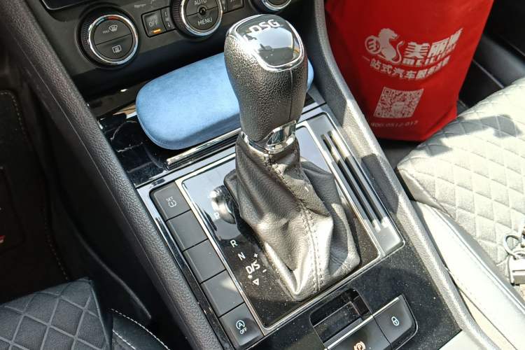 Used Skoda Superb 2018 TSI330 DSG Comfort Edition China V Standard Gear Lever