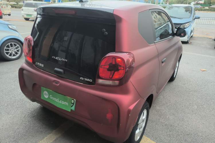 Used Roewe Clever 2021 302 km New Four-Seater Super-Efficient Version
