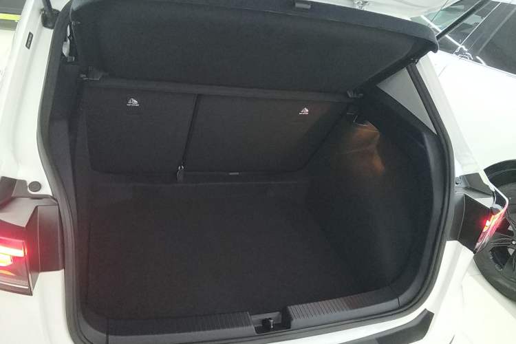 Used Volkswagen Tharu 2025 New Sharp 1.5L Ambitious Edition Trunk