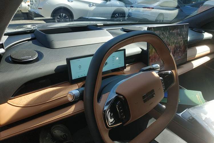 Used Geely Galaxy 8 2025 130km EM-i Flagship Edition
