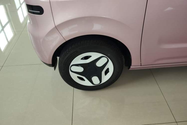 Used Geely Galaxy Panda 2025 210 km – Yuanqi Bear