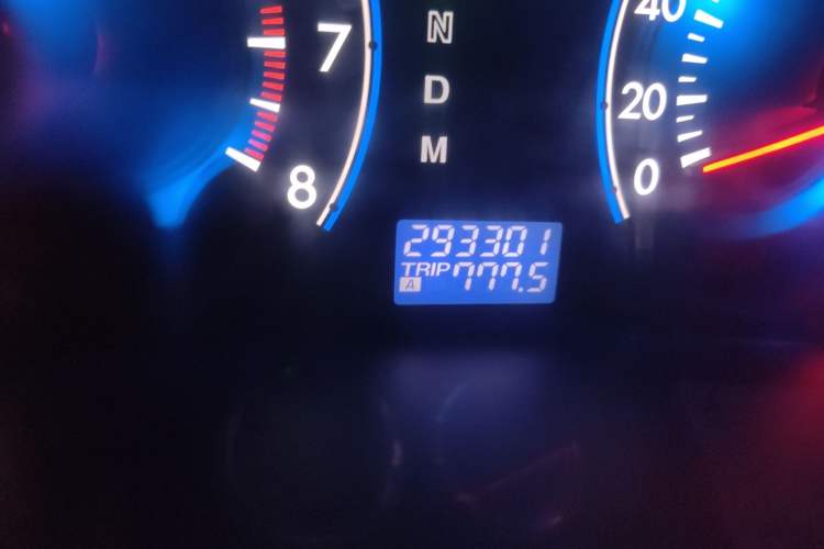 Used Mazda 8 2011 2.3L Deluxe Edition Odometer Close Up