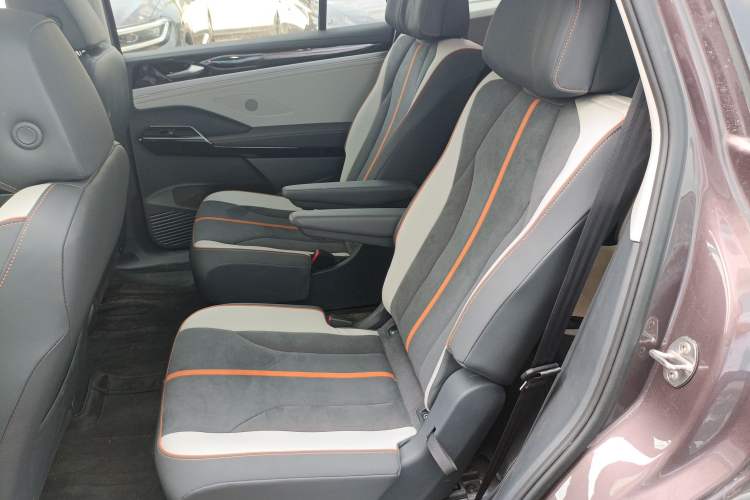 Used Volkswagen ID.6 CROZZ 2022 Long-Range PRO Edition Interior 4